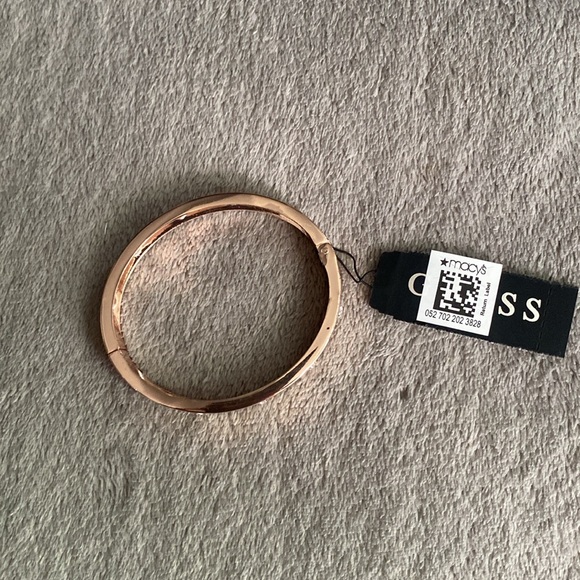 GUESS Rose Gold-Tone Hinge Bracelet with Clear Stones - Picture 2 of 4